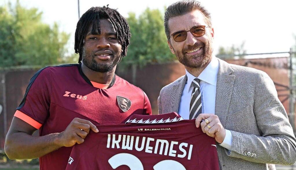 Salernitana, è ufficiale anche Ikwuemesi: firma fino al 2027 con opzione per il nuovo attaccante granata