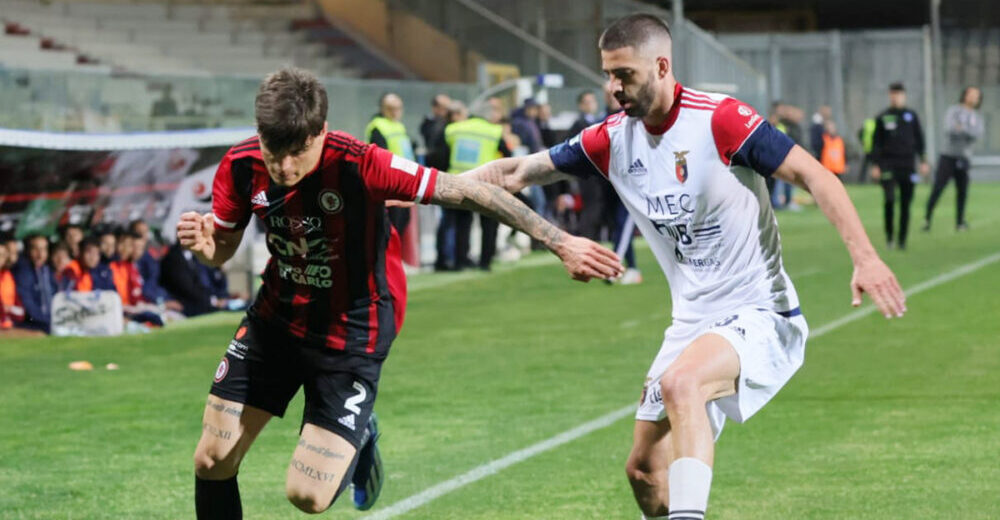 Casertana, Anastasio: “L’espulsione ha inciso, ma la vittoria non è scontata. Playoff? Vogliamo arrivarci nella migliore condizione”