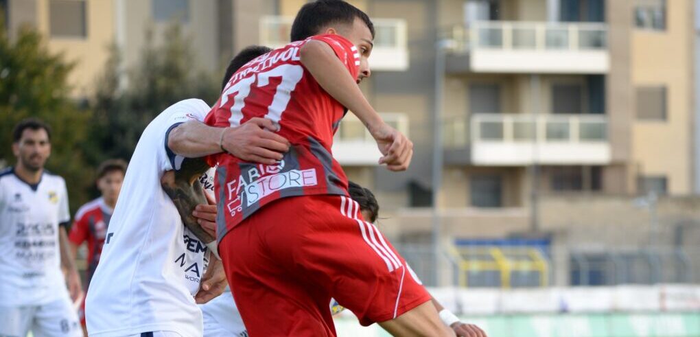 Il Gravina piega l’Angri, stop esterno per il Cavallino: Cavaliere e Gonzalez in gol